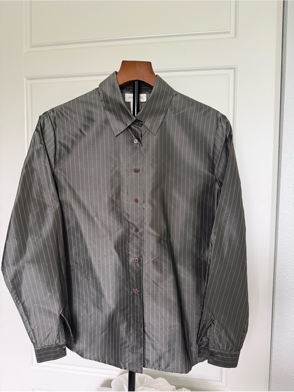 Women’s Grey Pinstripe Tailored Blouse